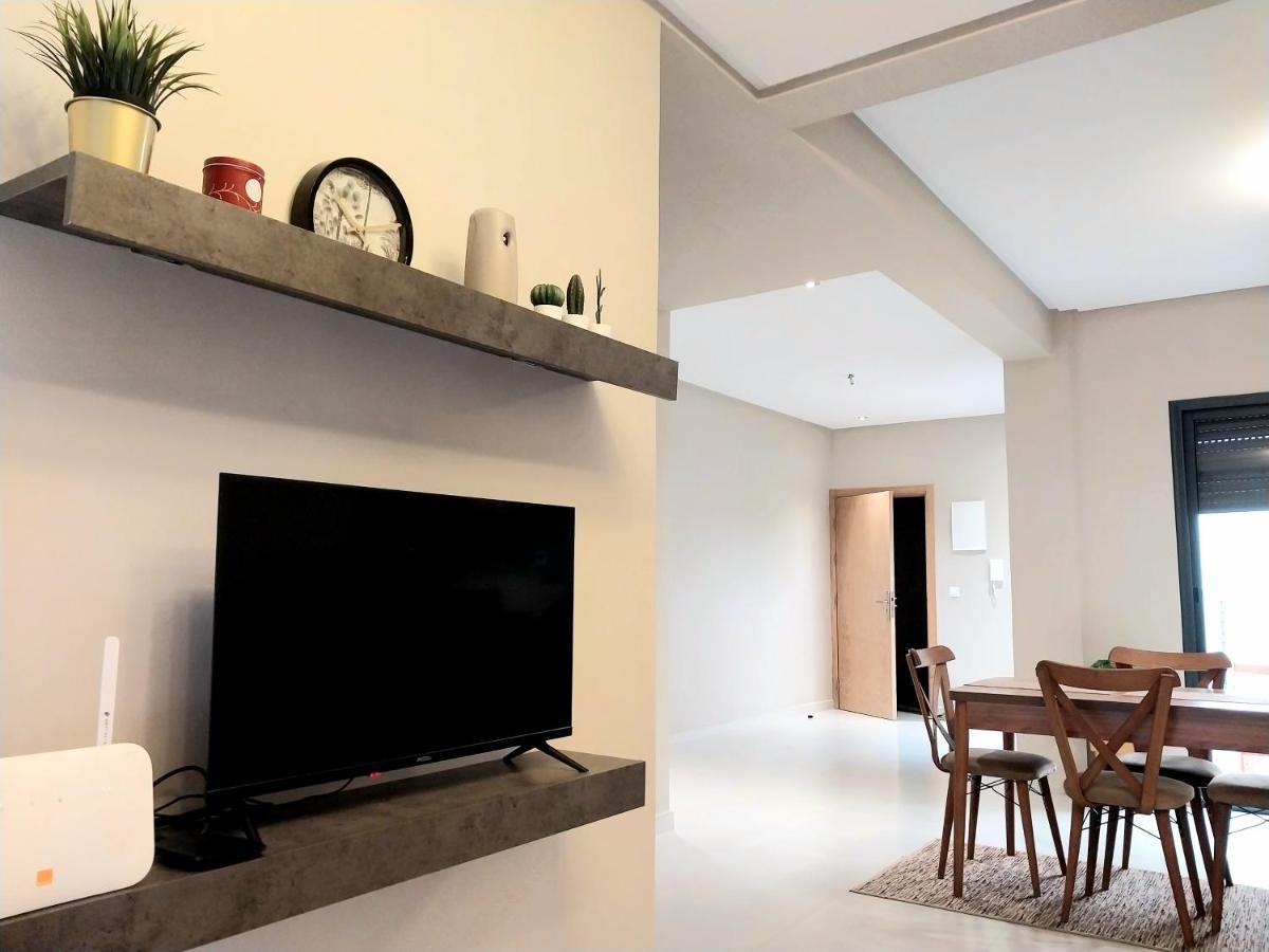 Cosy Appartement Proche De L'Aeroport Mohamed 5 Deroua Bagian luar foto