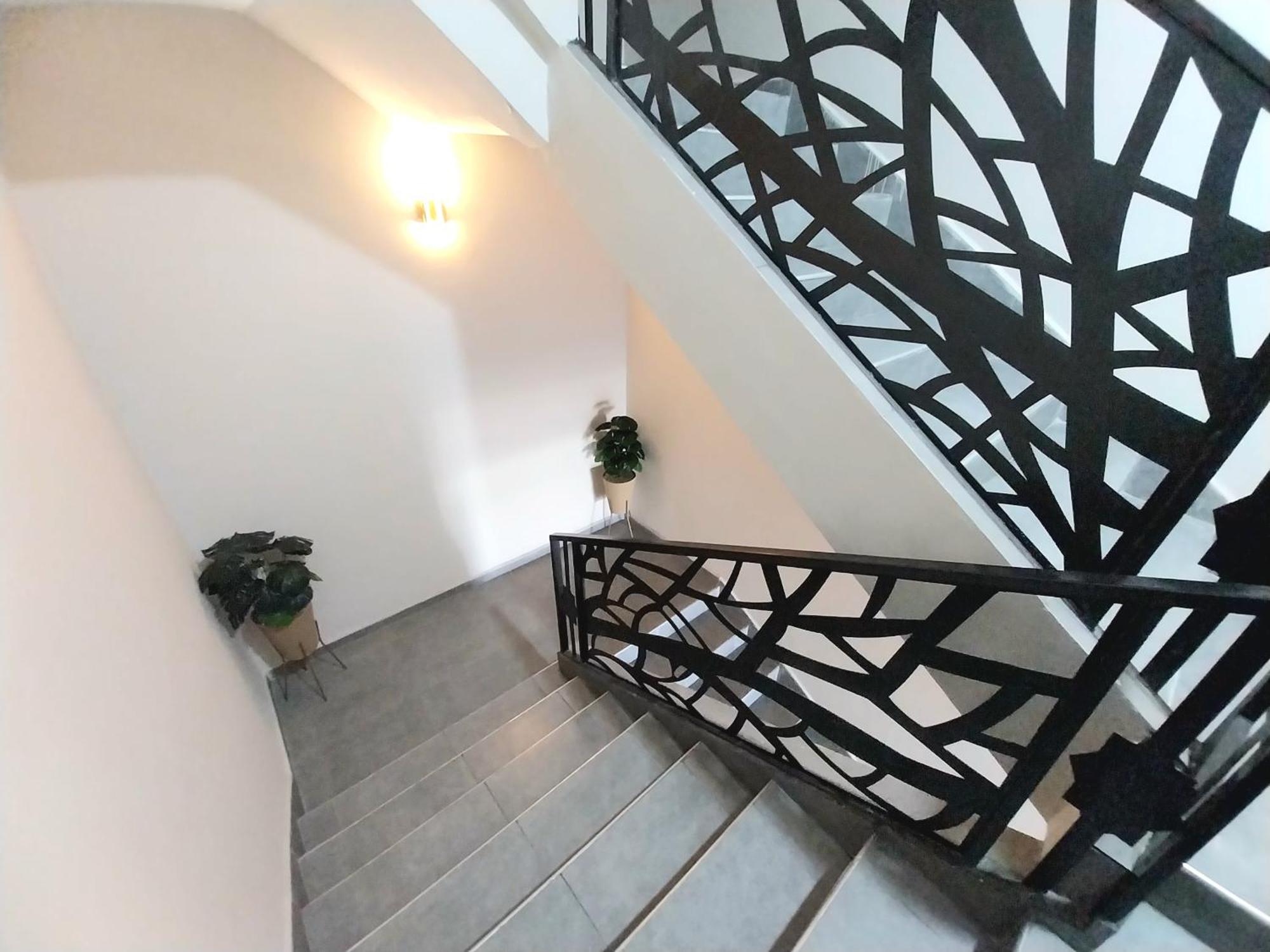 Cosy Appartement Proche De L'Aeroport Mohamed 5 Deroua Bagian luar foto