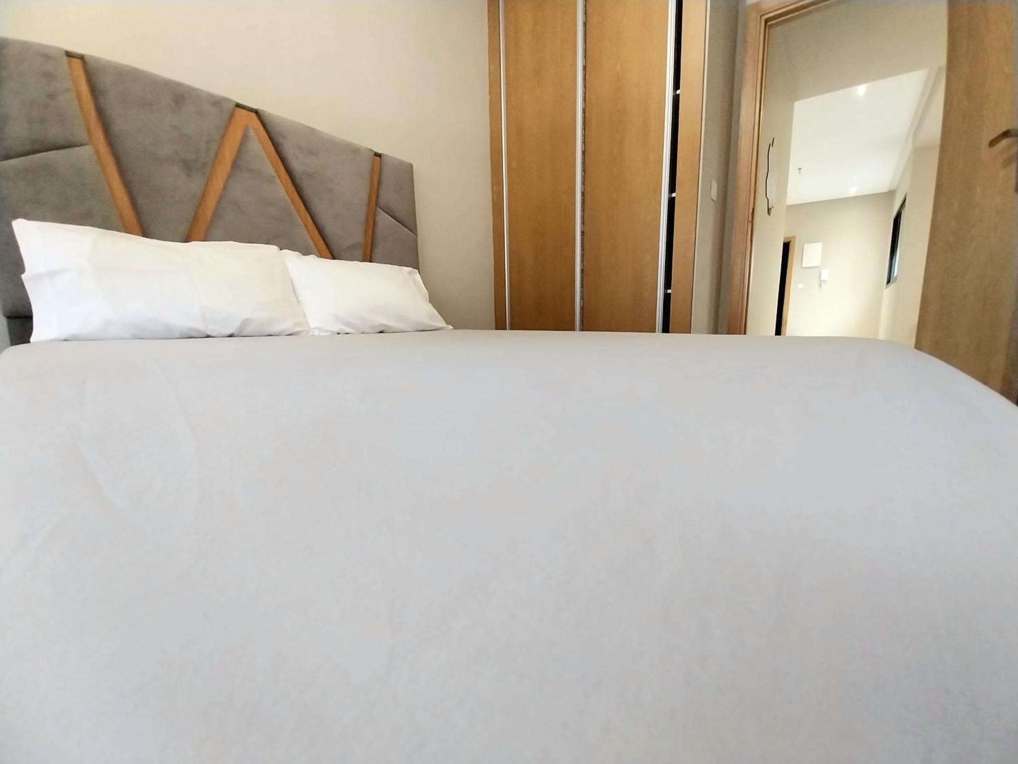 Cosy Appartement Proche De L'Aeroport Mohamed 5 Deroua Bagian luar foto