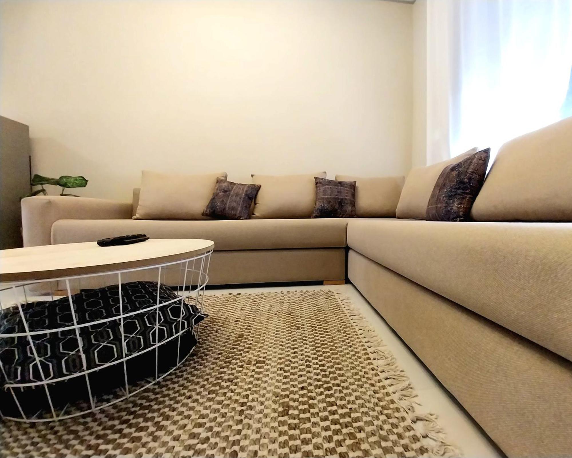 Cosy Appartement Proche De L'Aeroport Mohamed 5 Deroua Bagian luar foto